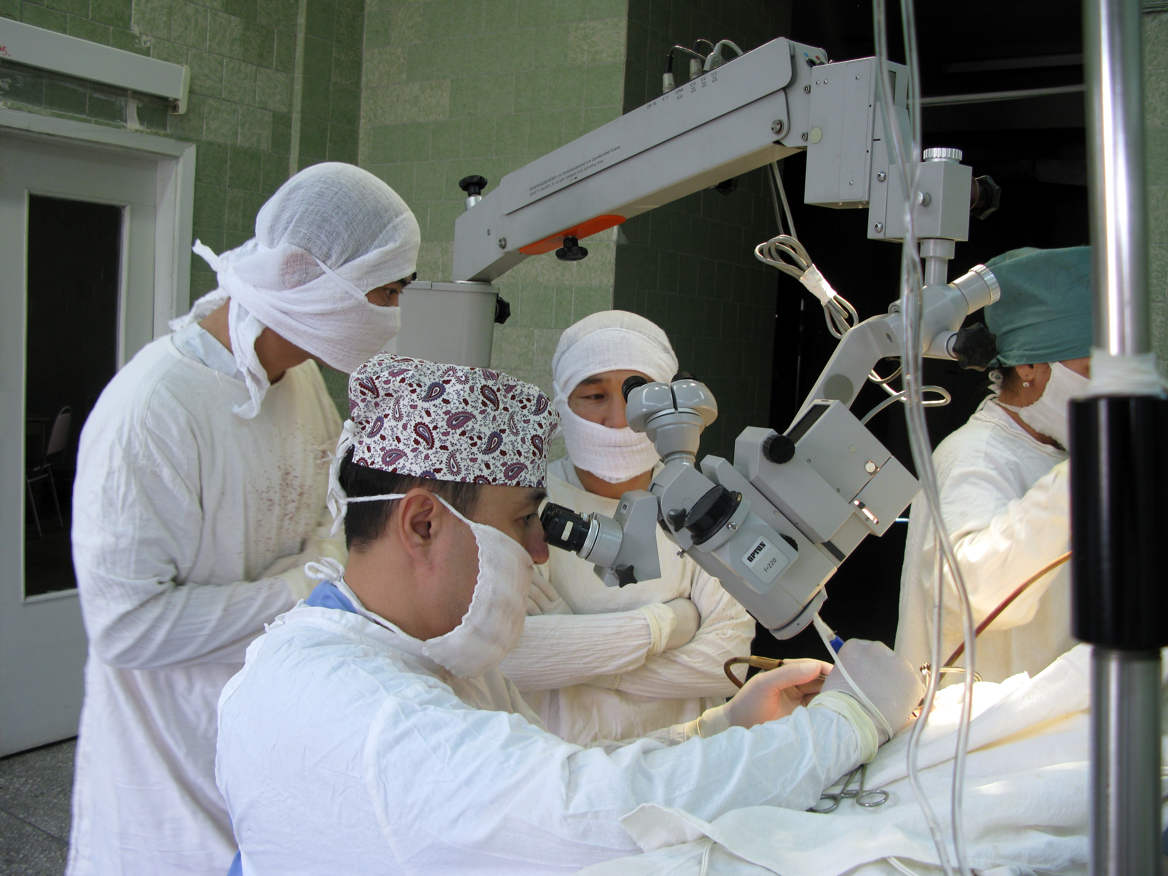Республиканская нейрохирургия. Республиканский центр нейрохирургии в Ташкенте. Нейрохирургия в Ташкенте. Нейрохирургия Астана. Нейрохирургический исследователь.